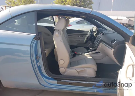 2009 Volkswagen Eos Komfort z USA, uszkodzony, nr VIN WVWBA71F49V015702